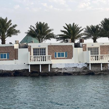 Al Ahmadi Plaza Resort Янбу Екстериор снимка