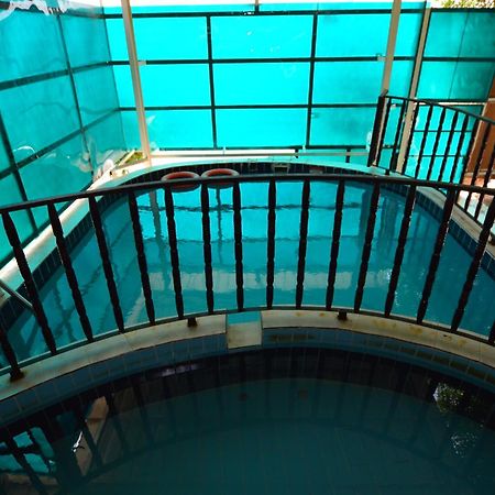 Al Ahmadi Plaza Resort Янбу Екстериор снимка