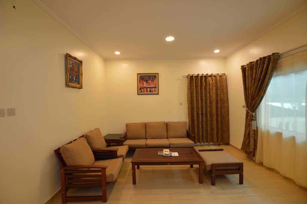 Al Ahmadi Plaza Resort Янбу Екстериор снимка
