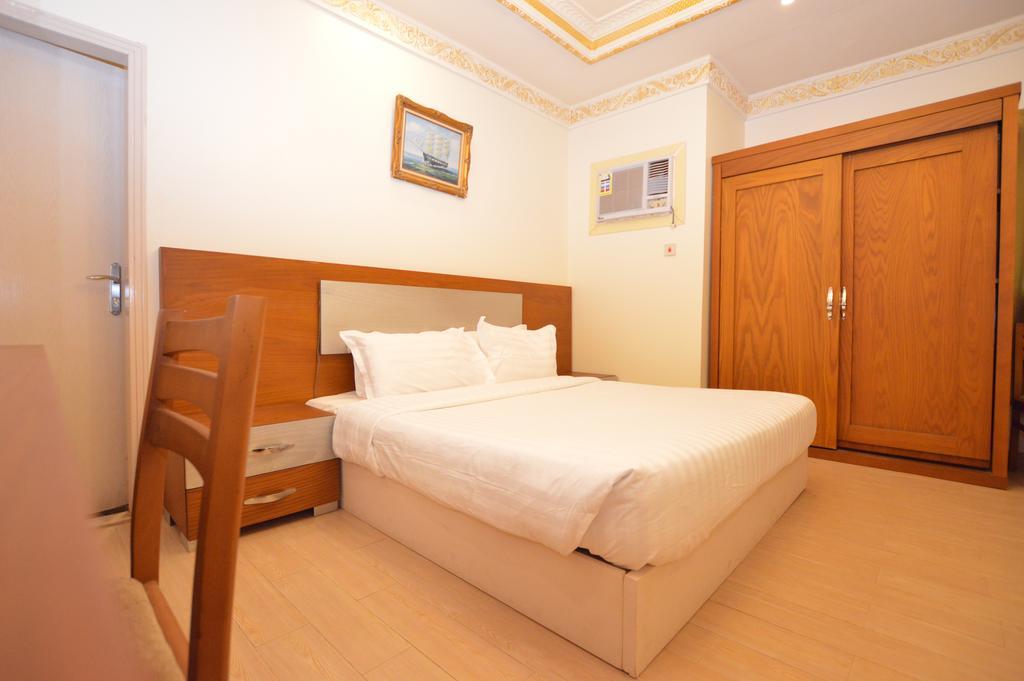 Al Ahmadi Plaza Resort Янбу Екстериор снимка
