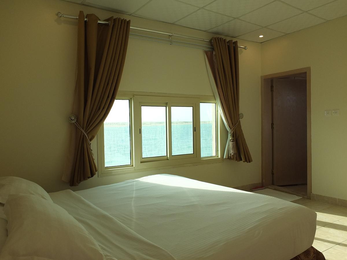 Al Ahmadi Plaza Resort Янбу Екстериор снимка